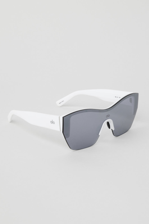 Alo Stunner Sunglasses Gunmetal White - Image 4