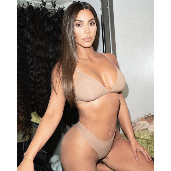 SKIMS FITS EVERYBODY TRIANGLE BRALETTE - Image 2
