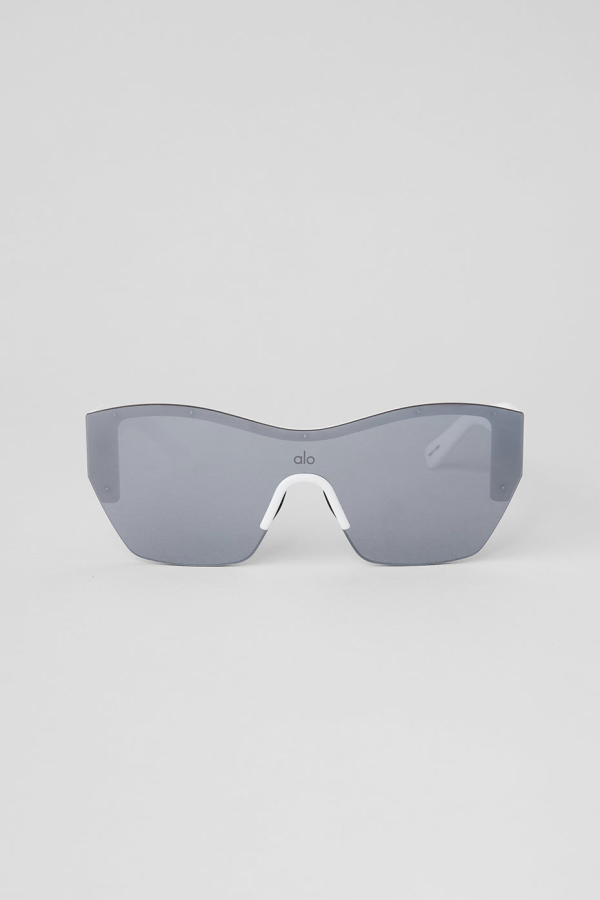 Alo Stunner Sunglasses Gunmetal White - Image 5