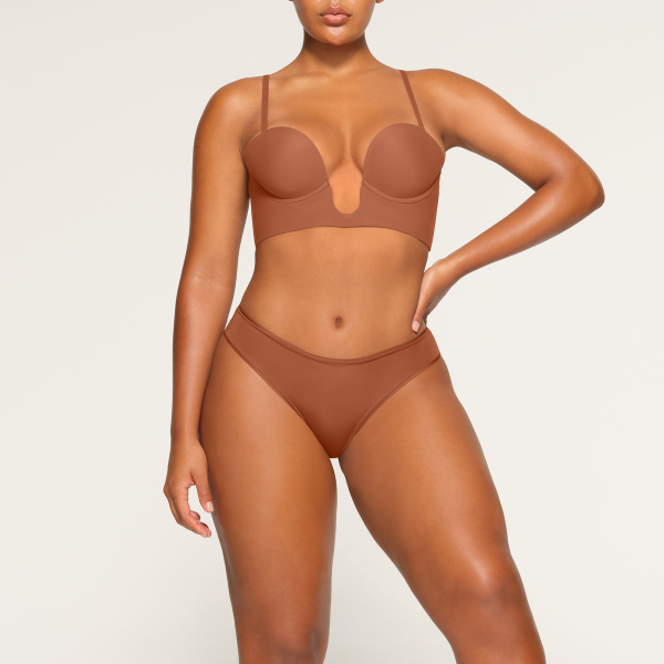 SKIMS Deep Plunge Shapewear Bra Bronze - Image 5